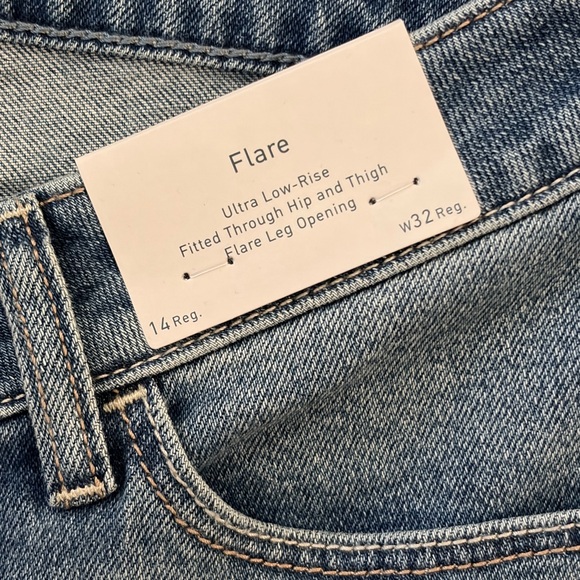Hollister flare jeans - Picture 5 of 9